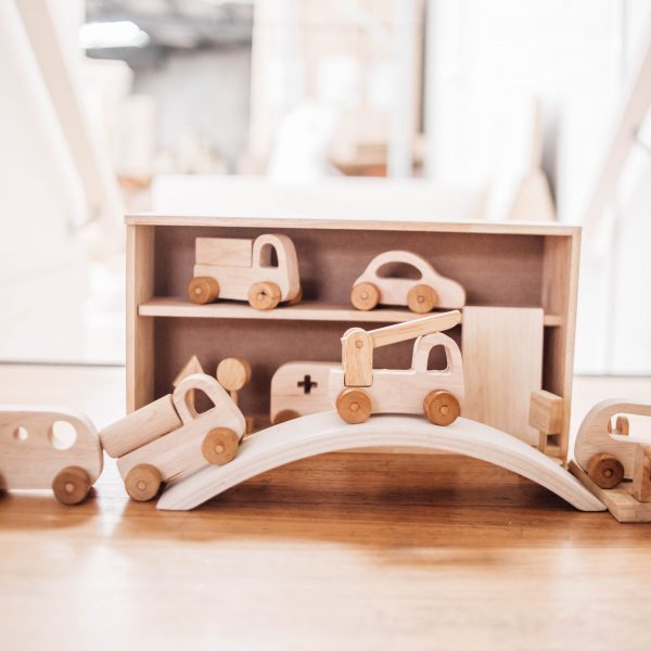 Set de Véhicules en Bois avec Circuit — Jeu d'Imagination Montessori