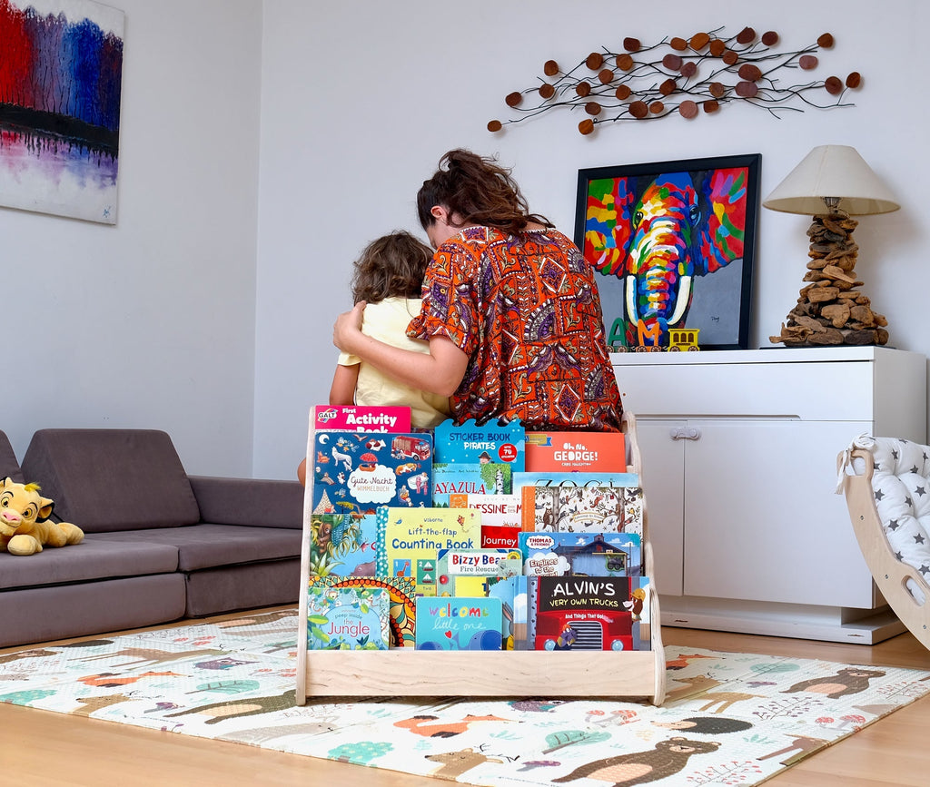 Bibliothèque Montessori en Bois avec Assise — Petit, Moyen ou Grand Format