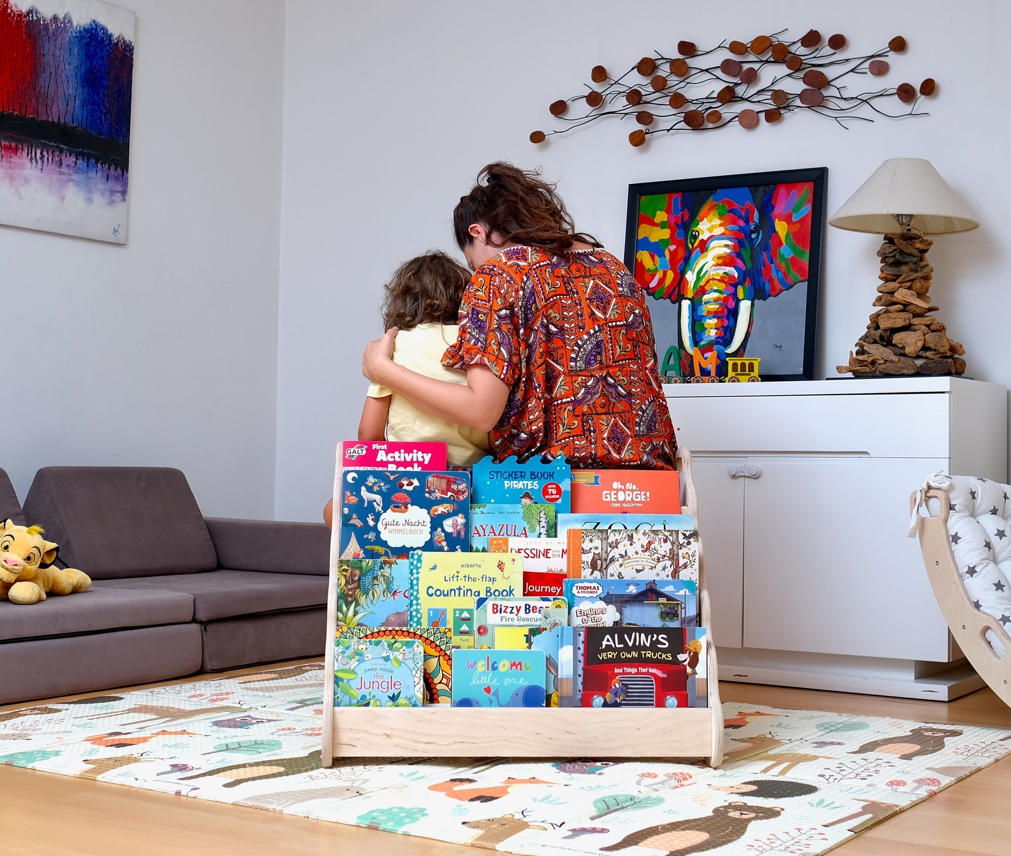 Bibliothèque Montessori en Bois avec Assise — Petit, Moyen ou Grand Format