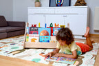 Bibliothèque Montessori en Bois avec Assise — Petit, Moyen ou Grand Format