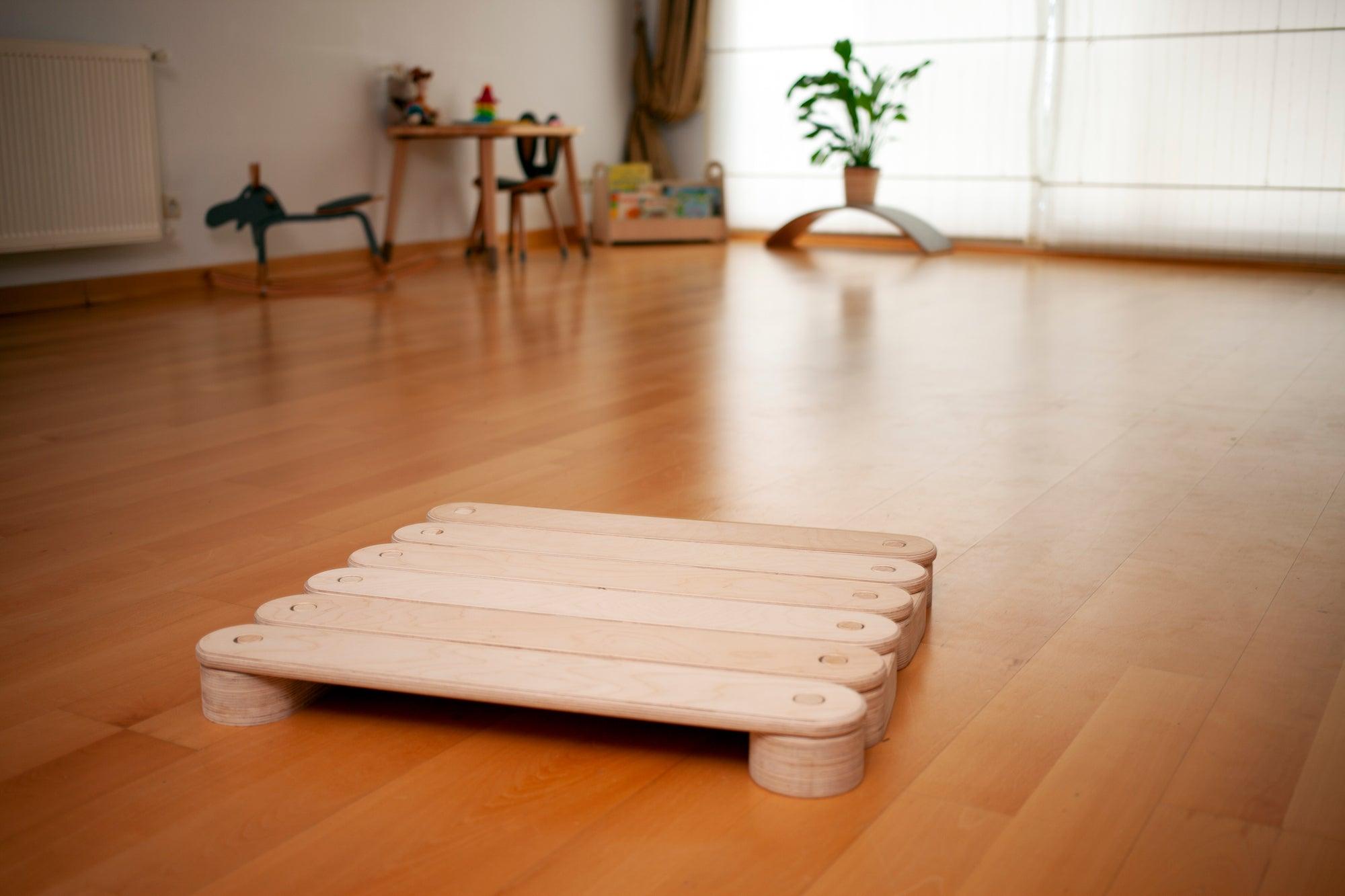 Poutre d'Équilibre Montessori avec Pierres de Gué — Set en Bois