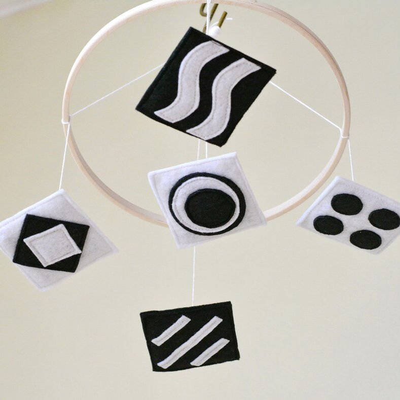 Mobile de Munari Montessori — Noir & Blanc